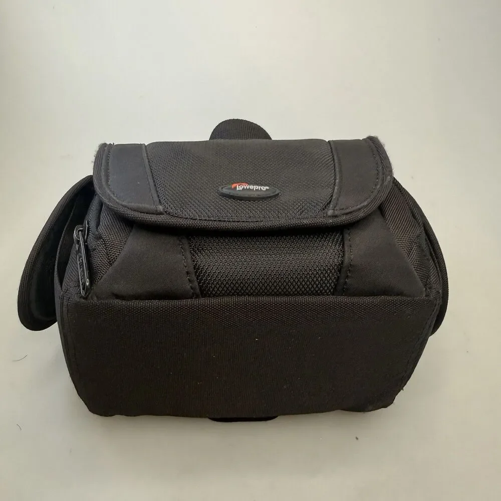 LowePro Edit 110 Protective Camera Bag Padded Carrying Case Black 8x6x4 EUC
